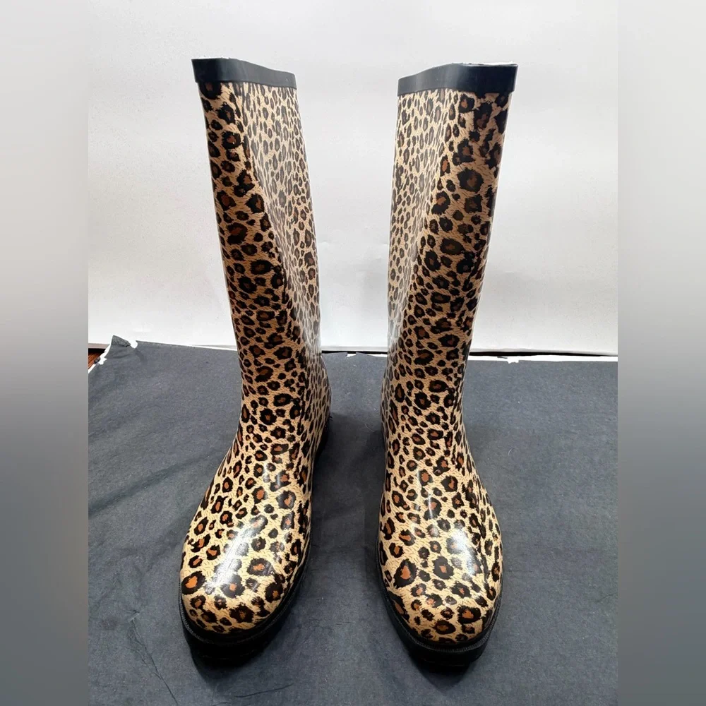 EUC Binger Cheetah Rain Boots